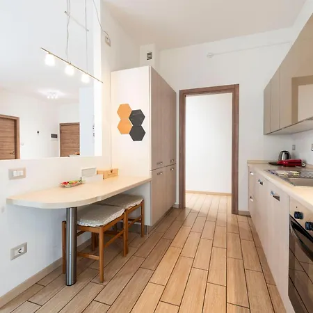 Galvani Apartament *